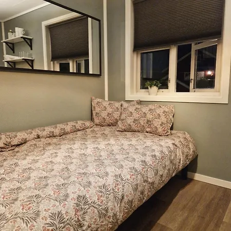 Cozy With Bathroom, Porch, Garden, Private Entrance Appartement Steinsli